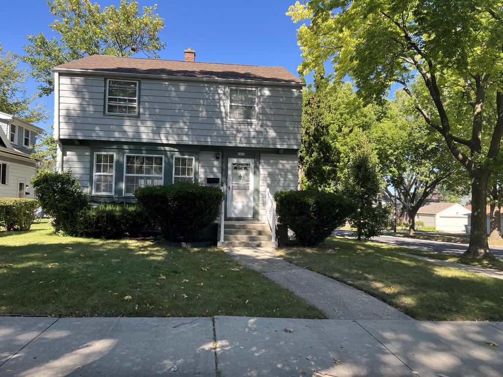 6402 W Girard AVENUE, Milwaukee, WI 53210