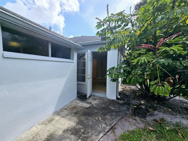 8356 CANDLEWOOD ROAD 8356, Seminole, FL 33777