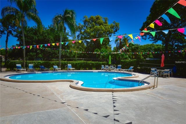 8356 CANDLEWOOD ROAD 8356, Seminole, FL 33777