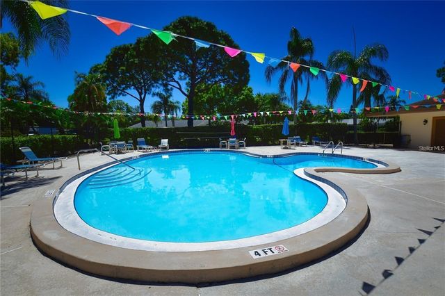 8356 CANDLEWOOD ROAD 8356, Seminole, FL 33777