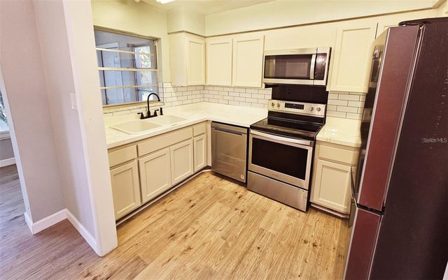 8356 CANDLEWOOD ROAD 8356, Seminole, FL 33777