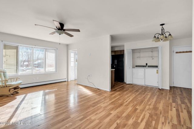 95 Larkspur Court, Toms River, NJ 08755