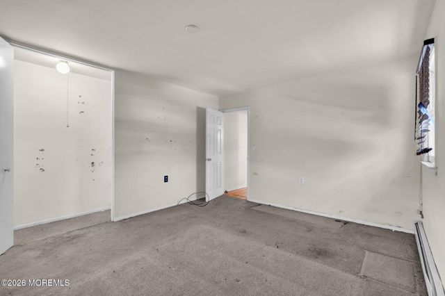 95 Larkspur Court, Toms River, NJ 08755