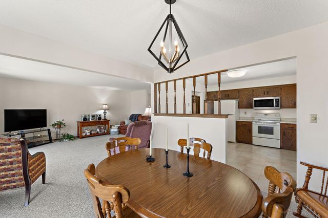 409 19th Avenue S, South Saint Paul, MN 55075