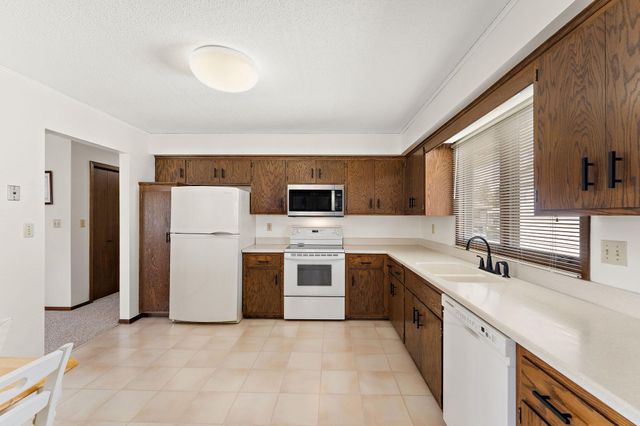 409 19th Avenue S, South Saint Paul, MN 55075