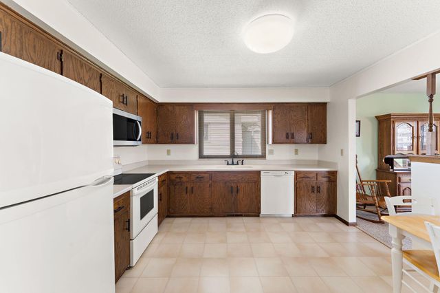 409 19th Avenue S, South Saint Paul, MN 55075