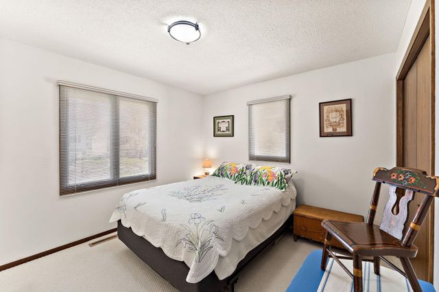 409 19th Avenue S, South Saint Paul, MN 55075