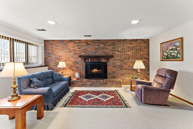 409 19th Avenue S, South Saint Paul, MN 55075