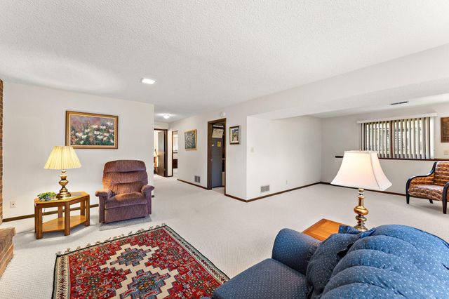 409 19th Avenue S, South Saint Paul, MN 55075