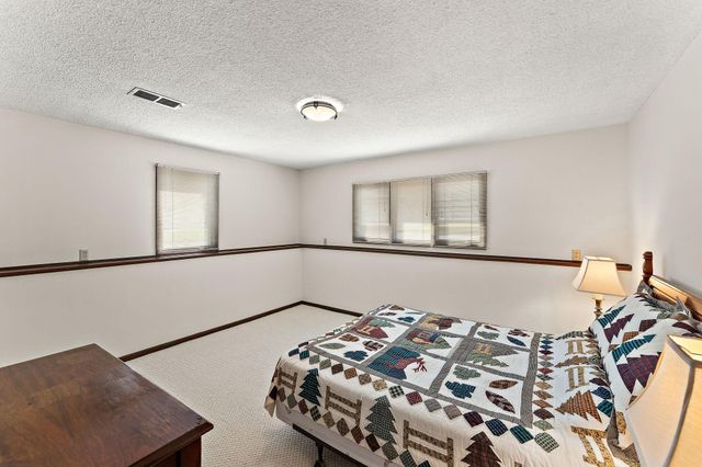 409 19th Avenue S, South Saint Paul, MN 55075