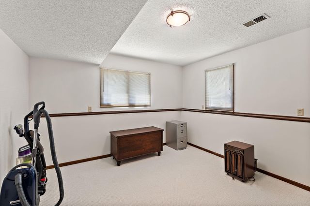 409 19th Avenue S, South Saint Paul, MN 55075