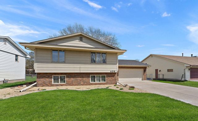 409 19th Avenue S, South Saint Paul, MN 55075