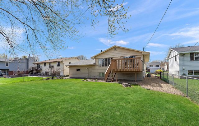 409 19th Avenue S, South Saint Paul, MN 55075