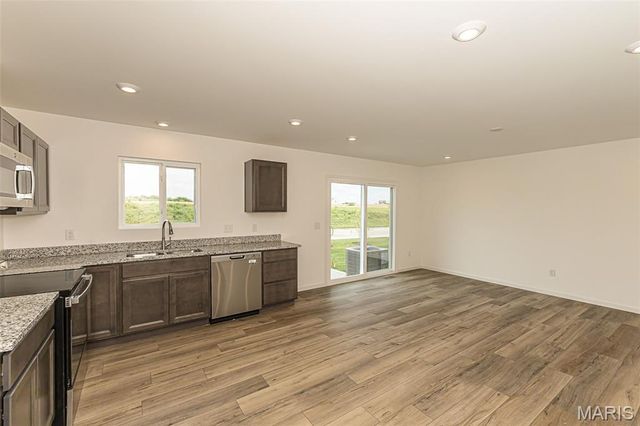 94 Mora Boulevard 440-502, O'fallon, MO 63368