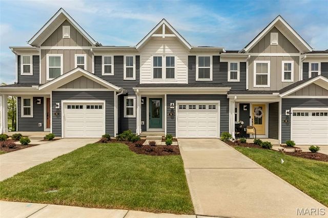 94 Mora Boulevard 440-502, O'fallon, MO 63368