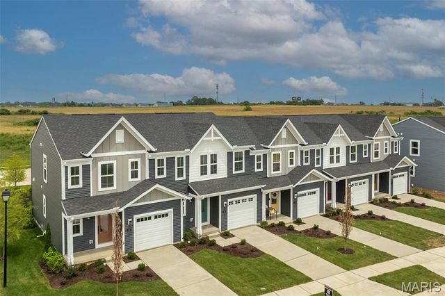 94 Mora Boulevard 440-502, O'fallon, MO 63368