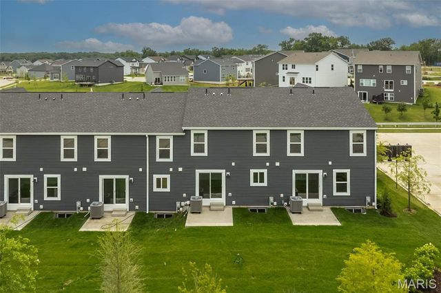 94 Mora Boulevard 440-502, O'fallon, MO 63368