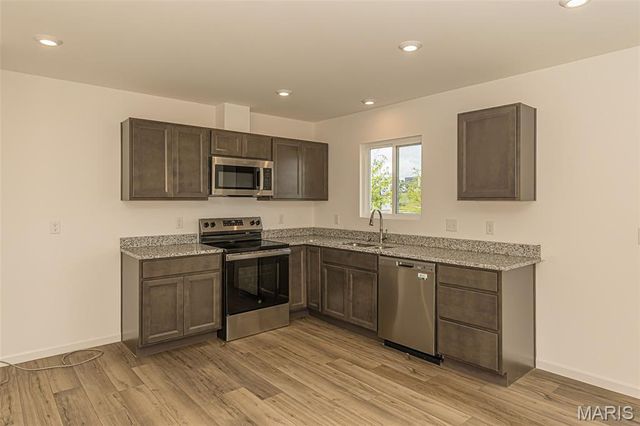 94 Mora Boulevard 440-502, O'fallon, MO 63368