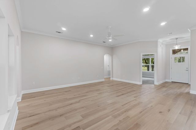 6572 Lansford Street, Navarre, FL 32566