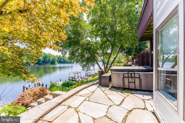 2001 CHADDS FORD DR, Reston, VA 20191