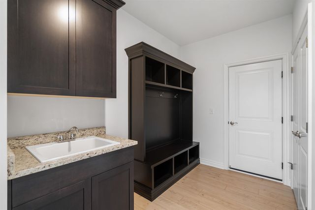 55735 Bay Oaks Court 5, Shelby Twp, MI 48315