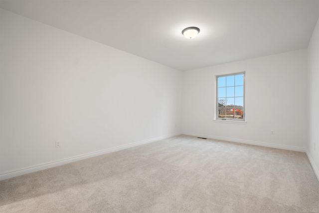 55735 Bay Oaks Court 5, Shelby Twp, MI 48315