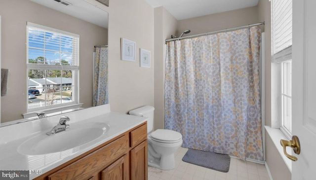 131 LIGHTHOUSE DR, Tuckerton, NJ 08087