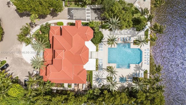 3245 NE 184th Street 13213, Aventura, FL 33160