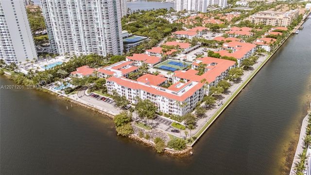 3245 NE 184th Street 13213, Aventura, FL 33160
