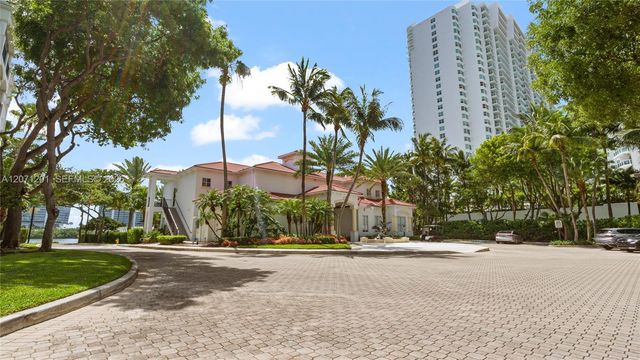 3245 NE 184th Street 13213, Aventura, FL 33160