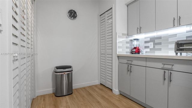 3245 NE 184th Street 13213, Aventura, FL 33160