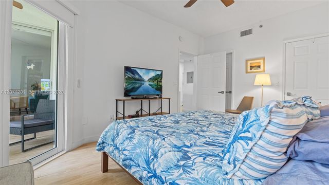 3245 NE 184th Street 13213, Aventura, FL 33160