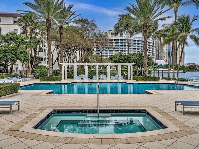 3245 NE 184th Street 13213, Aventura, FL 33160