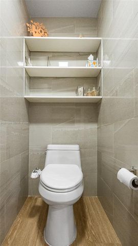 3245 NE 184th Street 13213, Aventura, FL 33160
