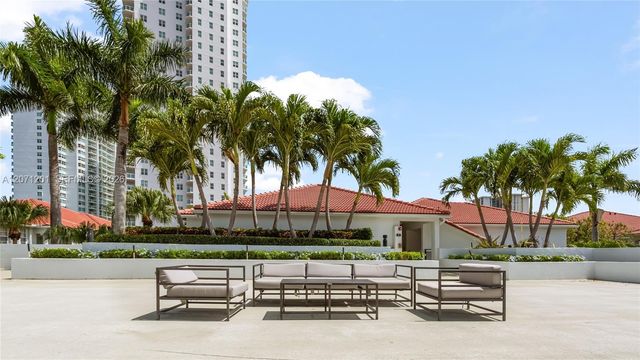 3245 NE 184th Street 13213, Aventura, FL 33160