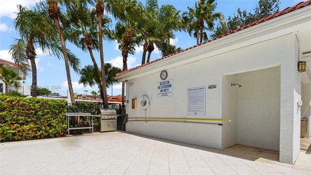 3245 NE 184th Street 13213, Aventura, FL 33160