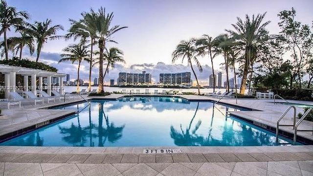 3245 NE 184th Street 13213, Aventura, FL 33160