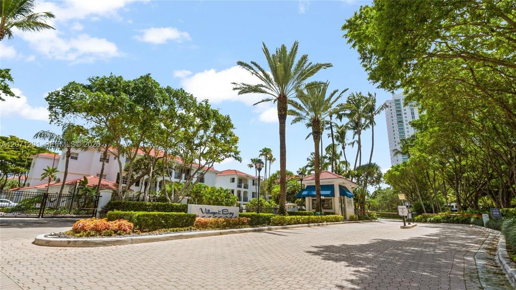 3245 NE 184th Street 13213, Aventura, FL 33160