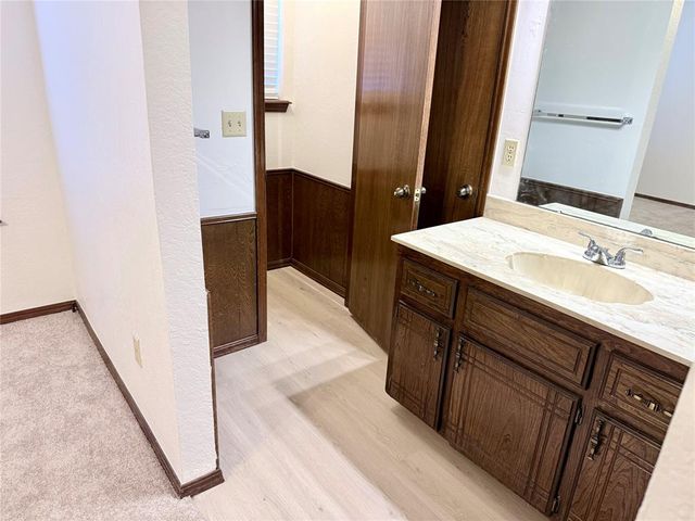 1504 SW 93rd Street, Oklahoma City, OK 73159