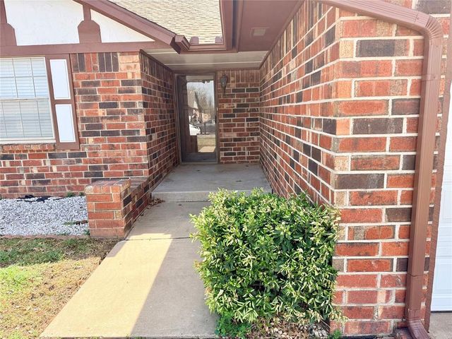 1504 SW 93rd Street, Oklahoma City, OK 73159