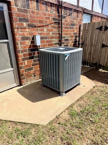 1504 SW 93rd Street, Oklahoma City, OK 73159