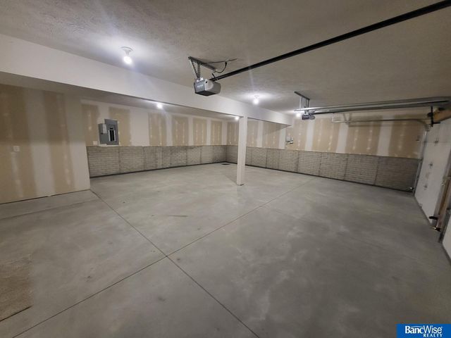 14941 Werner Street, Waverly, NE 68462