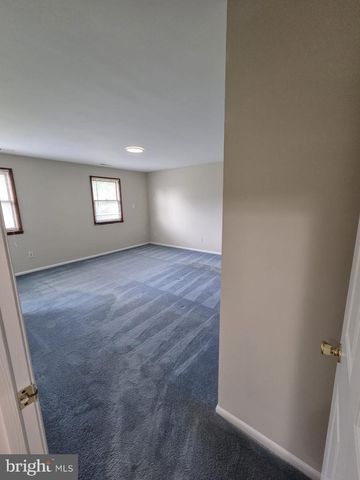 41234 BRIDGES FARM LN, Leesburg, VA 20175