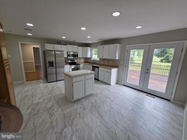 41234 BRIDGES FARM LN, Leesburg, VA 20175