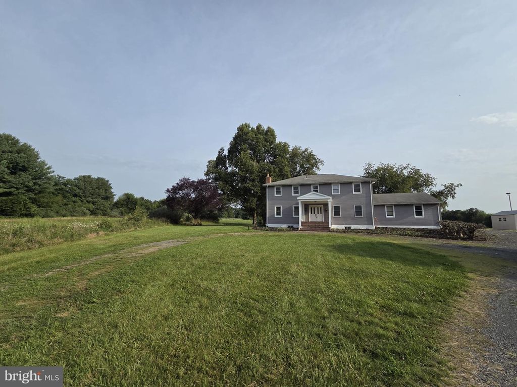 41234 BRIDGES FARM LN, Leesburg, VA 20175