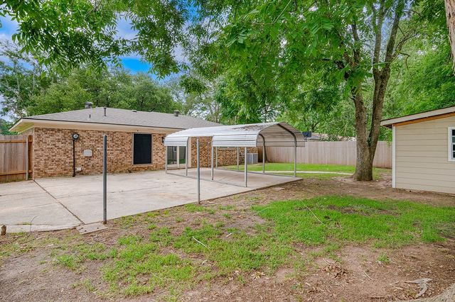 9000 Lone Oak Drive, Shreveport, LA 71118