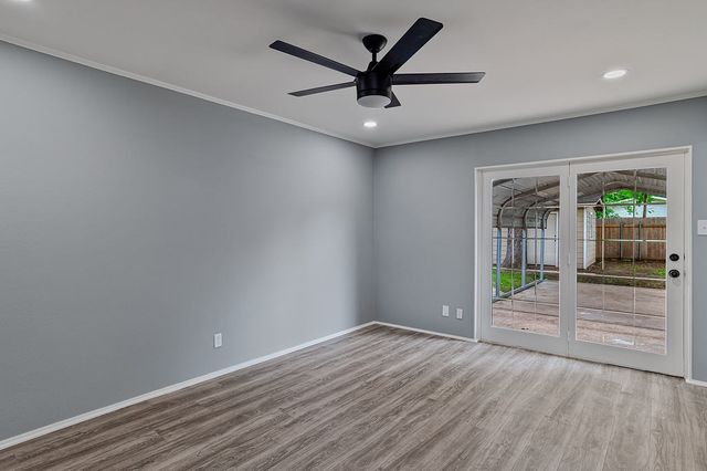 9000 Lone Oak Drive, Shreveport, LA 71118
