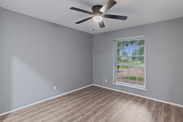 9000 Lone Oak Drive, Shreveport, LA 71118