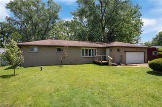 12780 Jamestown Avenue NW, Uniontown, OH 44685
