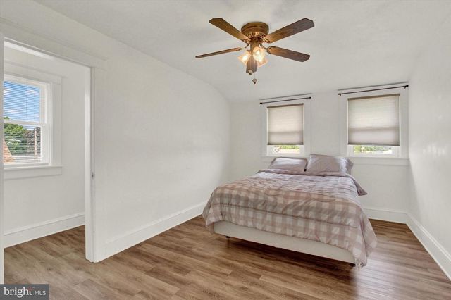 125 N HIGH ST, Spring Grove, PA 17362
